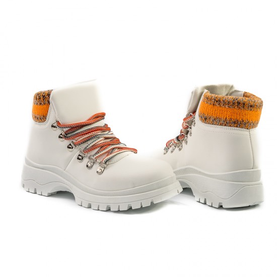 Bocanci Rici Alb - Ghete - Bocanci - oferit de unuplusunugratis.ro